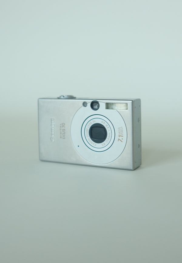 Canon IXUS 70 Digital Camera