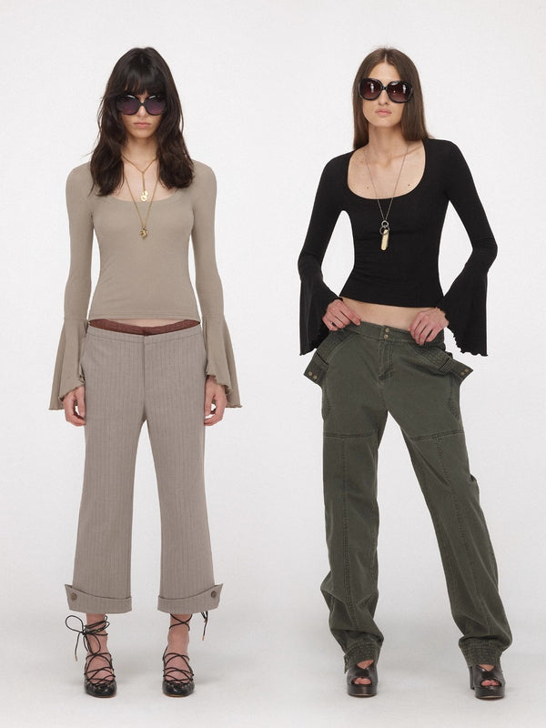 U-neck Trumpet Sleeve Top