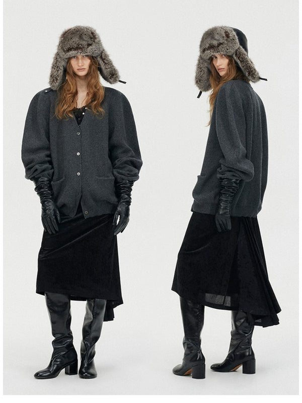 Curved-shoulder V-neck Wool Knitted Cardigan「NEW」