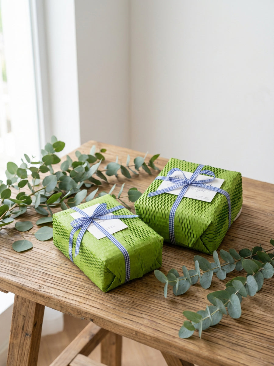 Cloudward Gift Wrapping: Spring Green Honeycomb Paper Packaging Set